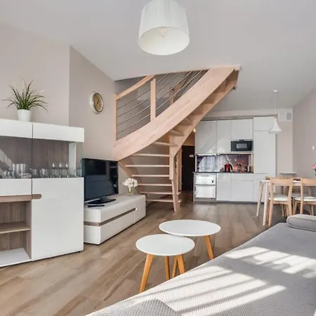 Lägenhet Nowoczesny Z Tarasem Jantar