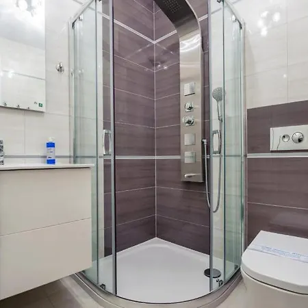 Nowoczesny Z Tarasem